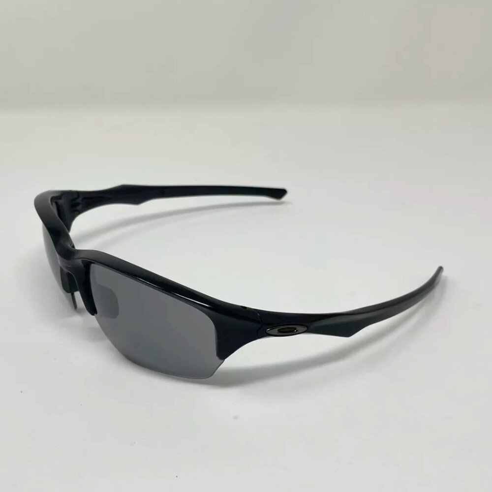 BRAND NEW IN BOX Oakley 0OO9363 Flak Beta Polished Black Black Iridium DISCOUNT - Picture 2 of 3